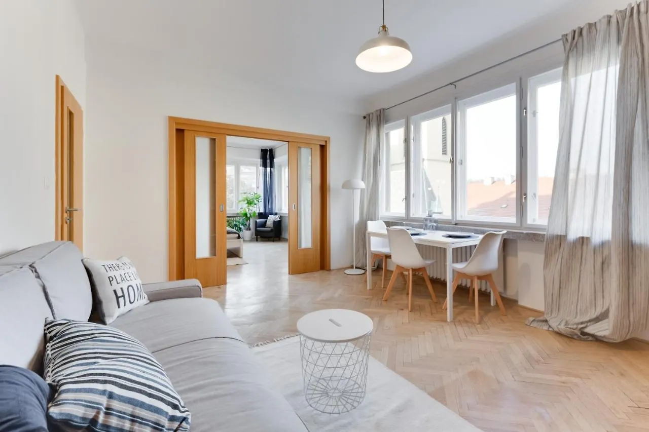 Top Flat 2 Bedrooms In Historical Center - Klimentska Prague