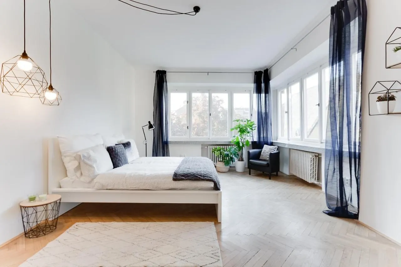 Top Flat 2 Bedrooms In Historical Center - Klimentska Prague