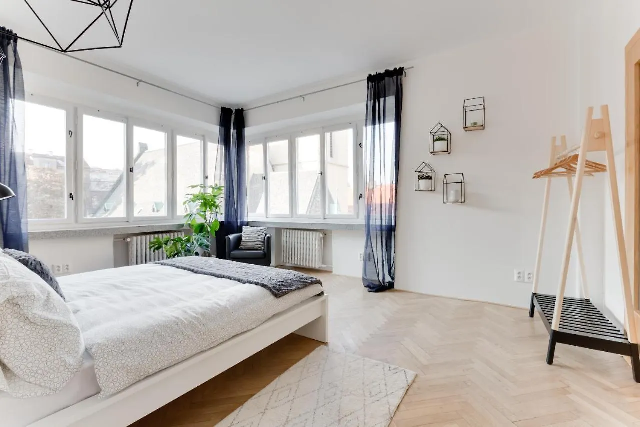 Apartment Top Flat 2 Bedrooms In Historical Center - Klimentska Prague