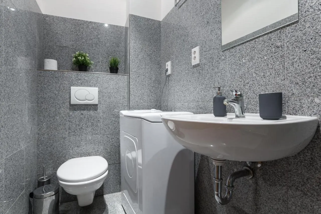 Top Flat 2 Bedrooms In Historical Center - Klimentska Prague Czech Republic